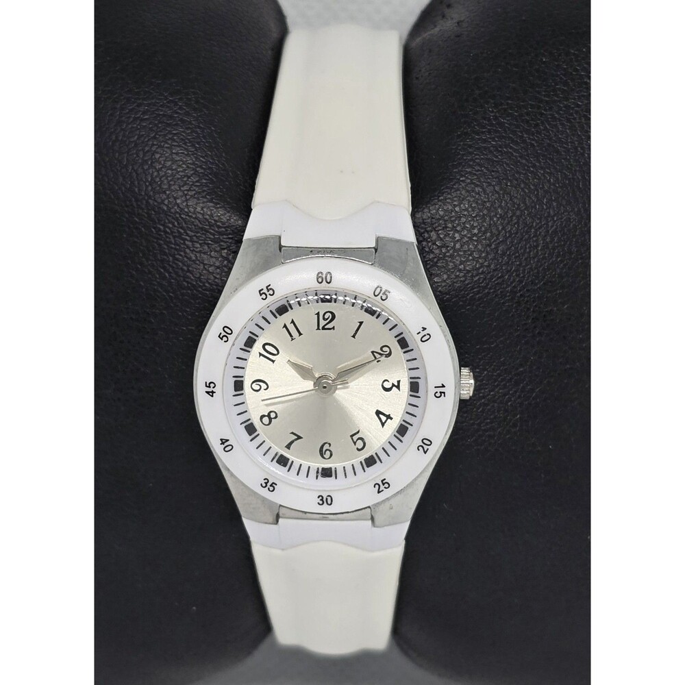 Women's Casual Petite Silver Tone Dial Fashion White Silicone Band Watch 08 - Picture 5 of 7